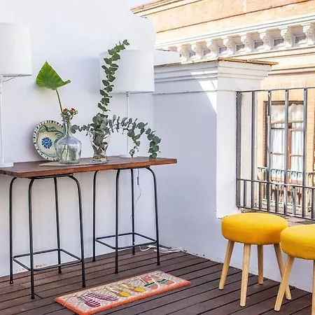 Apartment Next To The Mushrooms, Very Bright Penthouse. *